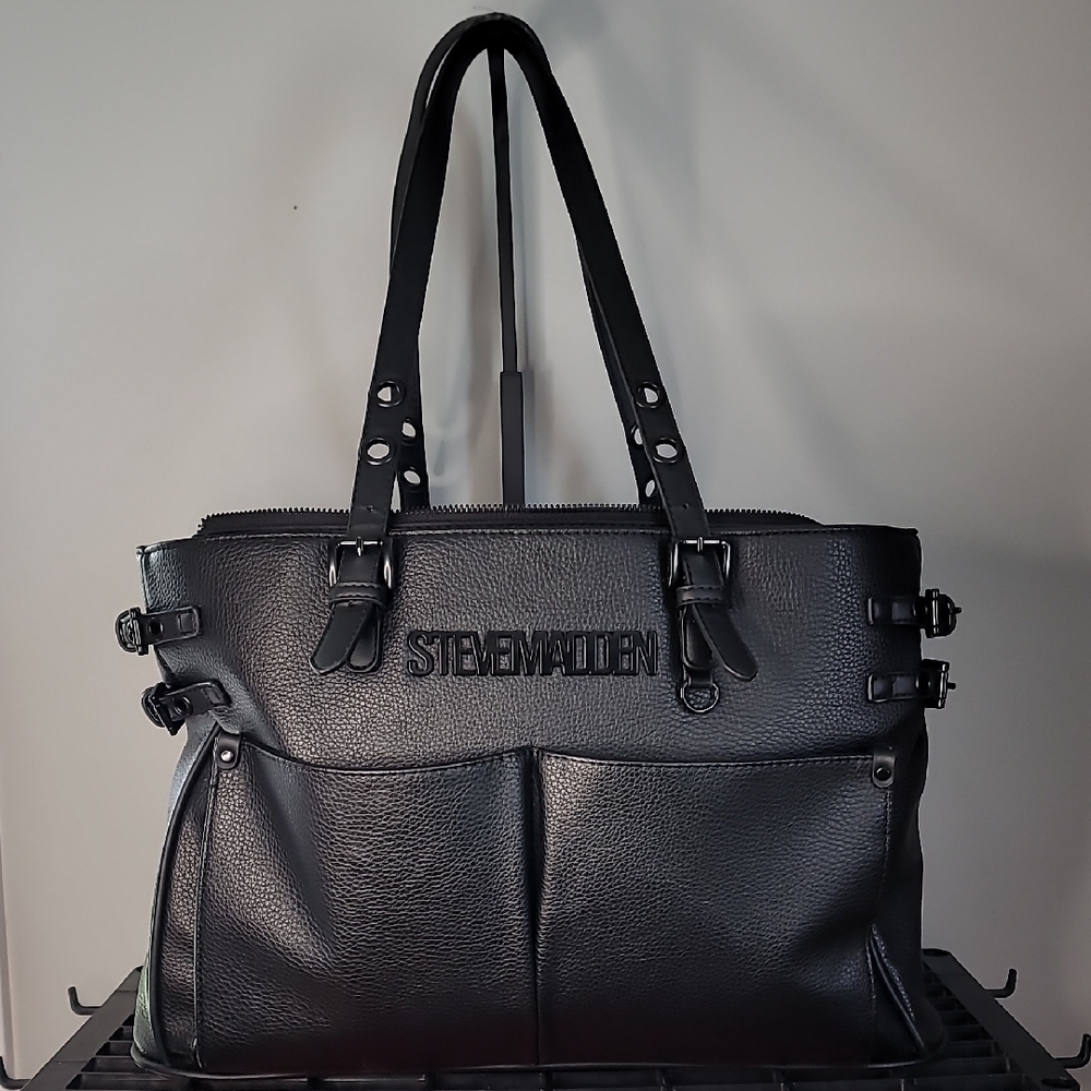 Steve Madden Elegant Black Handbag